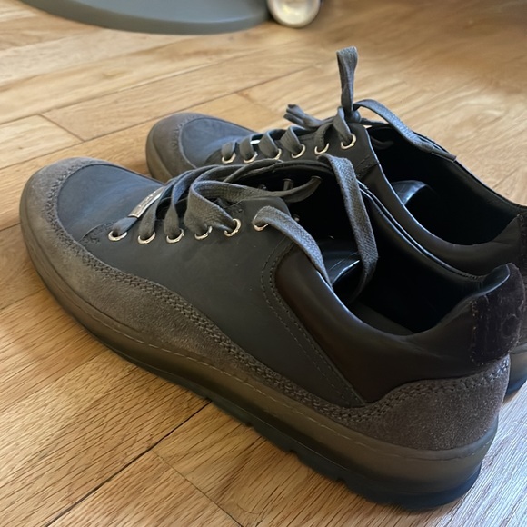 Received as gift a few years ago but incorrect size - Picture 3 of 6